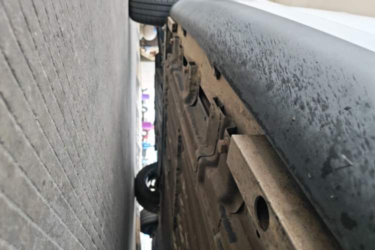 Used Chery QQ Little Ant 2021 150 000 Yuan "Ant Fan" Edition New Ant Cool Version Lithium-Ion Battery Right Side Sill