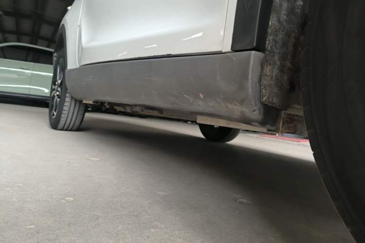 Used Chery QQ Little Ant 2021 150 000 Yuan "Ant Fan" Edition New Ant Xuan Version Lithium-NMC Battery Right Side Sill