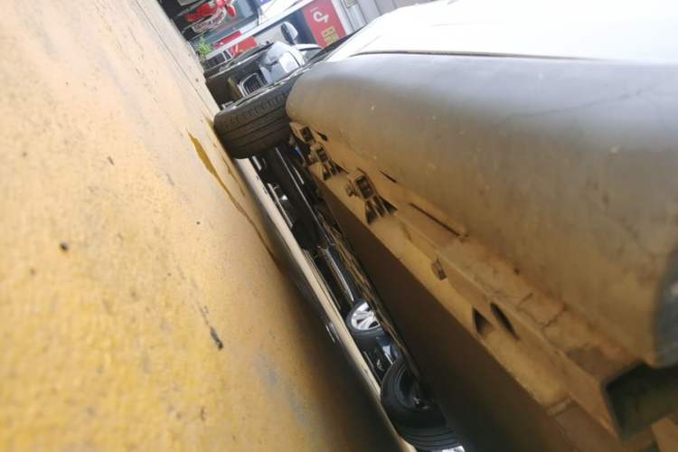 Used Chery QQ Little Ant 2021 200 000-Yuan Ant Fan Edition Talent Version Lithium Iron Phosphate 301 km Right Side Sill