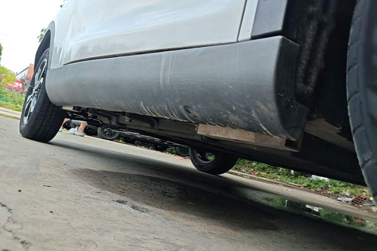 Used Chery QQ Little Ant 2021 200 000-Yuan Ant Fan Edition Talent Version NMC Battery 301 km Right Side Sill