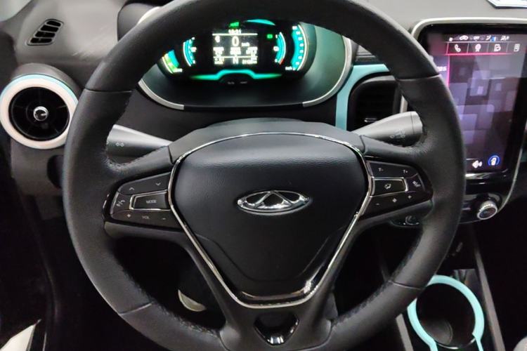 Used Chery QQ Little Ant 2021 150 000 Yuan Ant Fan Edition Ant Stylish Version Lithium Iron Phosphate Steering Wheel