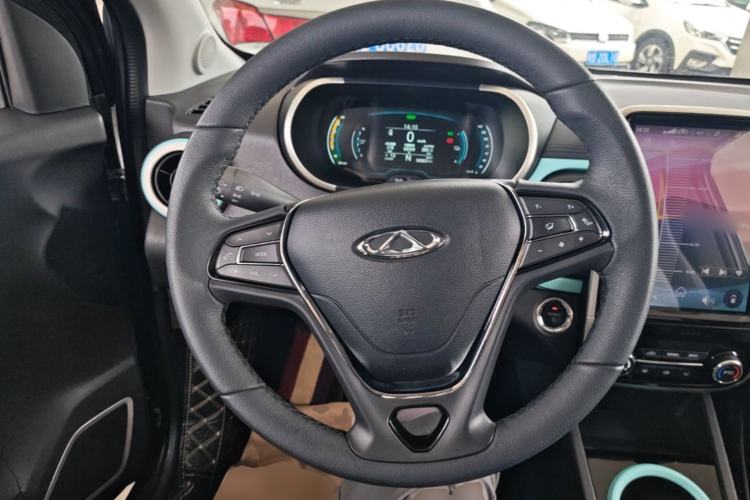 Used Chery QQ Little Ant 2021 150 000 Yuan "Ant Fan" Edition New Ant Cool Version Lithium-Ion Battery Steering Wheel