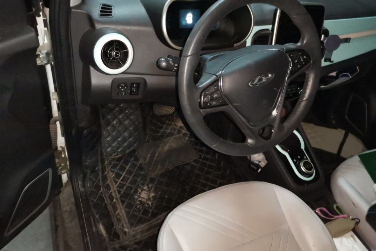 Used Chery QQ Little Ant 2021 200 000-Yuan Ant Fan Edition Talent Version NMC Battery 301 km Steering Wheel