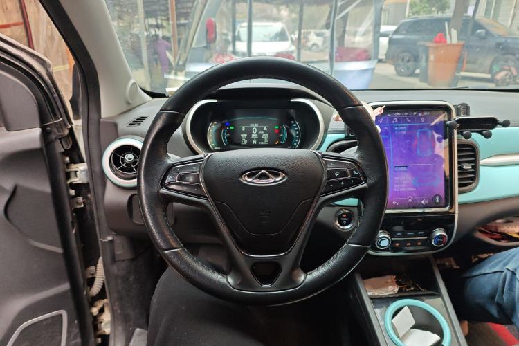 Used Chery QQ Little Ant 2021 150 000 Yuan "Ant Fan" Edition New Ant Cool Version Lithium-Ion Battery Steering Wheel