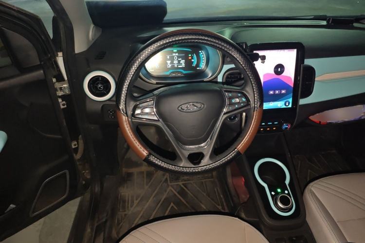 Used Chery QQ Little Ant 2021 200 000-Yuan Ant Fan Edition Oxygen Version Lithium-Ion Battery 301 km Steering Wheel