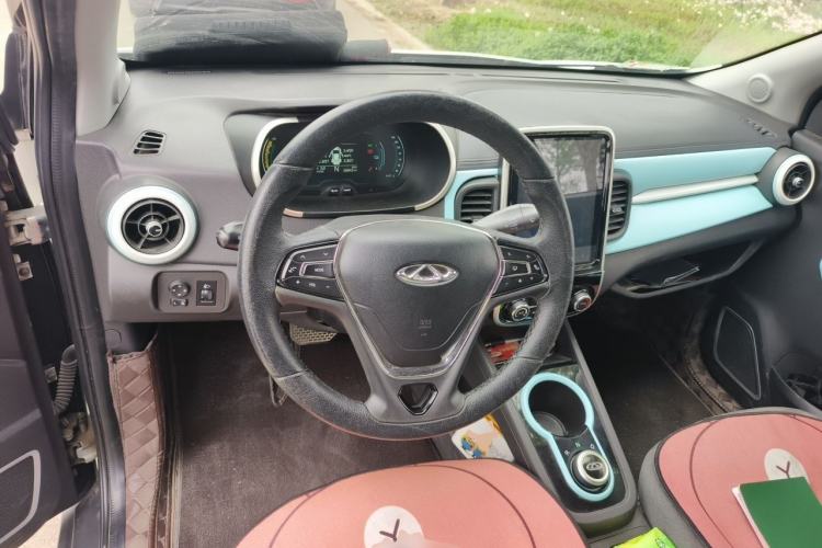 Used Chery QQ Little Ant 2021 150 000 Yuan Ant Fan Edition Ant Trend Version Lithium-Ion Battery Steering Wheel