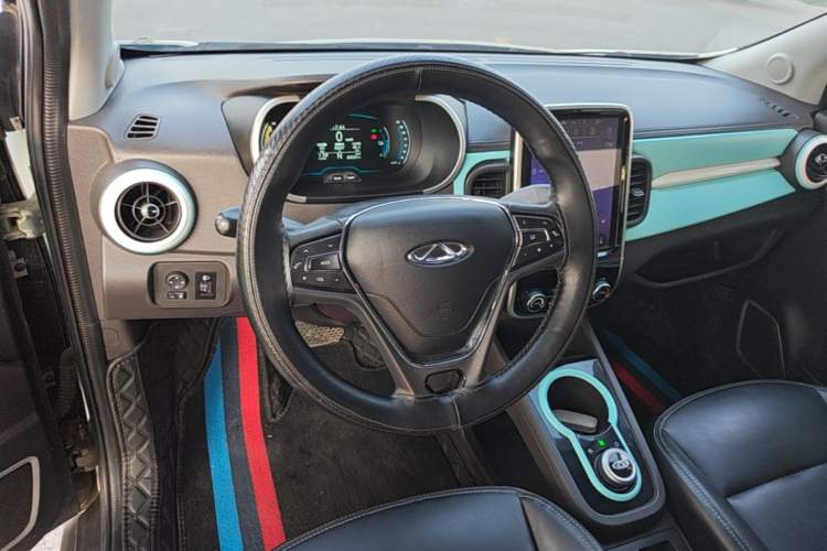 Used Chery QQ Little Ant 2021 150 000 Yuan Ant Fan Edition New Ant Cool Version Lithium Iron Phosphate Steering Wheel