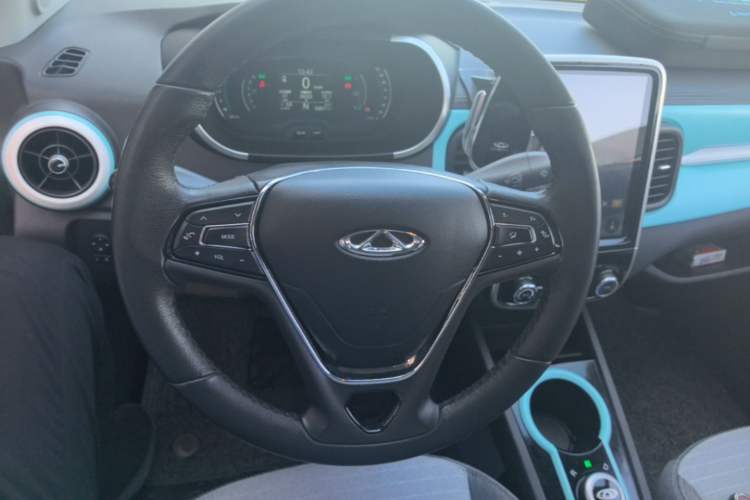 Used Chery QQ Little Ant 2021 200 000-Yuan Ant Fan Edition Energized Version Lithium Iron Phosphate 301 km Steering Wheel