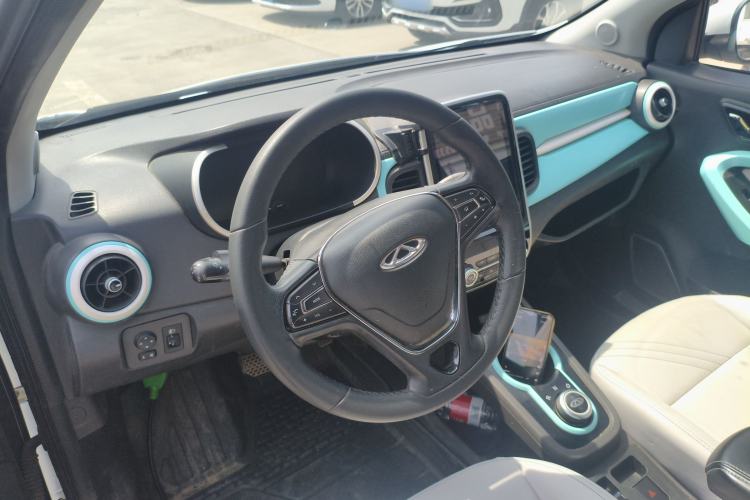 Used Chery QQ Little Ant 2021 150 000 Yuan Ant Fan Edition Ant Trend Version Lithium-Ion Battery Steering Wheel