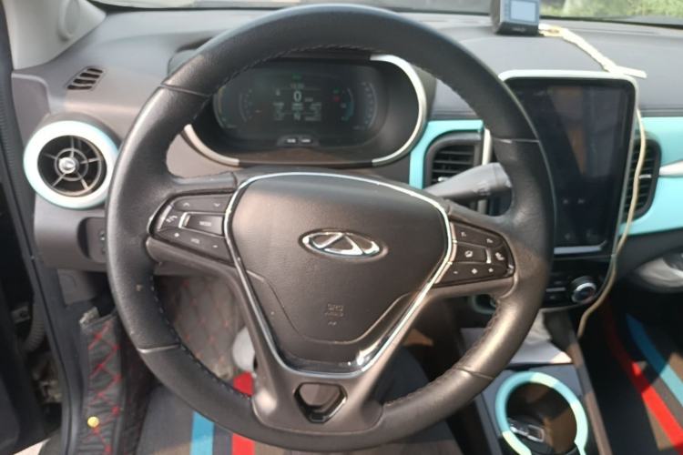 Used Chery QQ Little Ant 2021 200 000-Yuan Ant Fan Edition Talent Version NMC Battery 301 km Steering Wheel