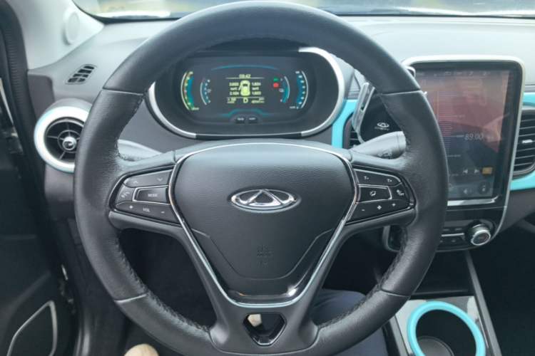 Used Chery QQ Little Ant 2021 150 000 Yuan Ant Fan Edition Ant Trend Version Lithium-Ion Battery Steering Wheel