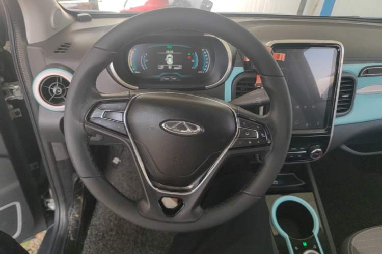 Used Chery QQ Little Ant 2021 150 000 Yuan Ant Fan Edition Ant Cool Version Lithium Iron Phosphate Steering Wheel