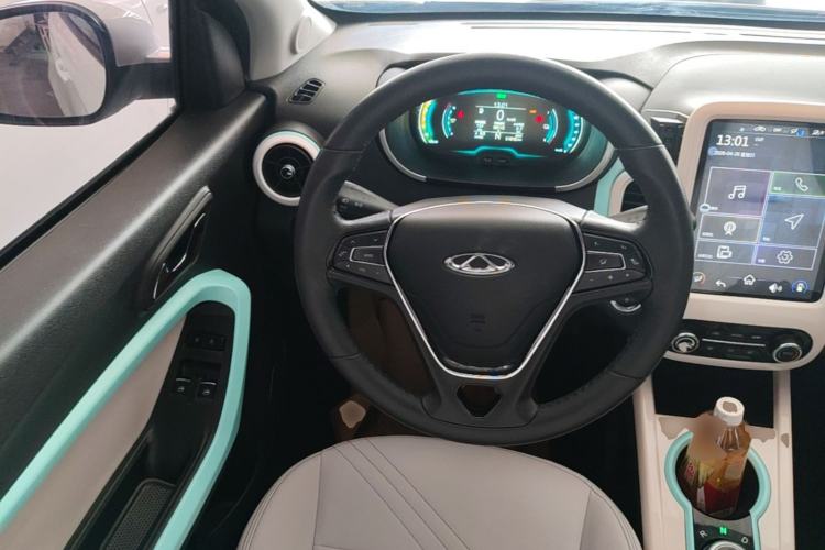 Used Chery QQ Little Ant 2021 200 000 Yuan Ant Fan Edition Energized Version NMC Lithium Battery 408 km Steering Wheel