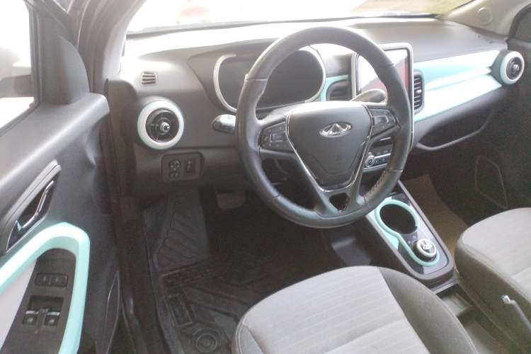 Used Chery QQ Little Ant 2021 150 000 Yuan Ant Fan Edition Ant Cool Version Lithium Iron Phosphate Steering Wheel