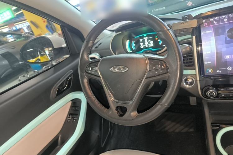 Used Chery QQ Little Ant 2021 200 000-Yuan Ant Fan Edition Oxygen Version Lithium Iron Phosphate 301 km Steering Wheel