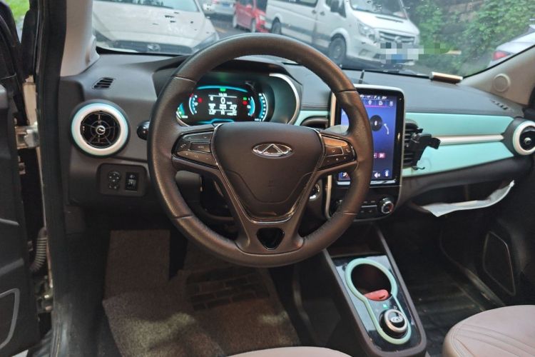 Used Chery QQ Little Ant 2021 200 000-Yuan Ant Fan Edition Talent Version NMC Battery 301 km Steering Wheel