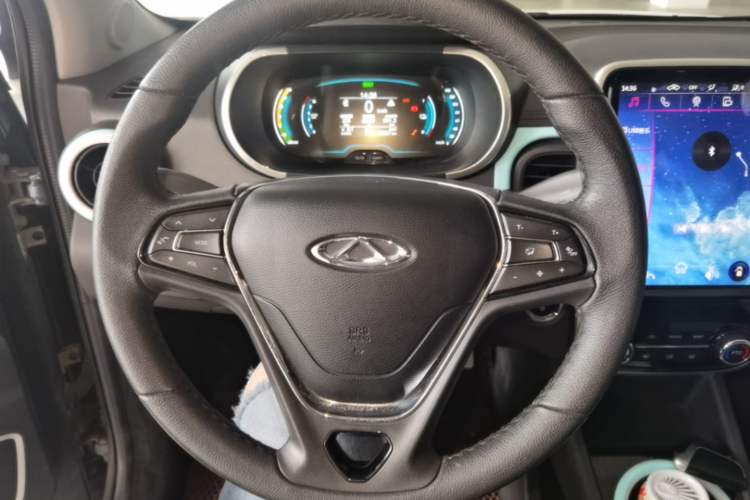 Used Chery QQ Little Ant 2021 150 000 Yuan Ant Fan Edition Ant Trend Version Lithium-Ion Battery Steering Wheel
