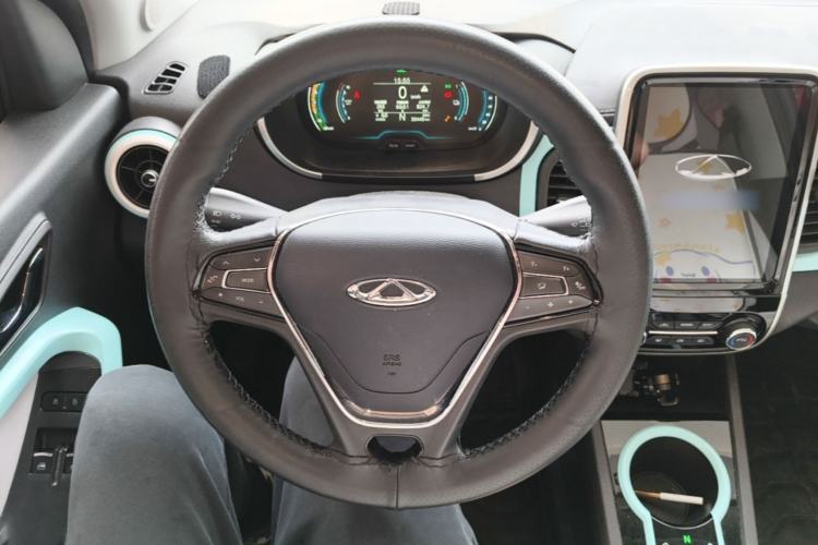 Used Chery QQ Little Ant 2021 200 000-Yuan Ant Fan Edition Oxygen Version Lithium Iron Phosphate 301 km Steering Wheel