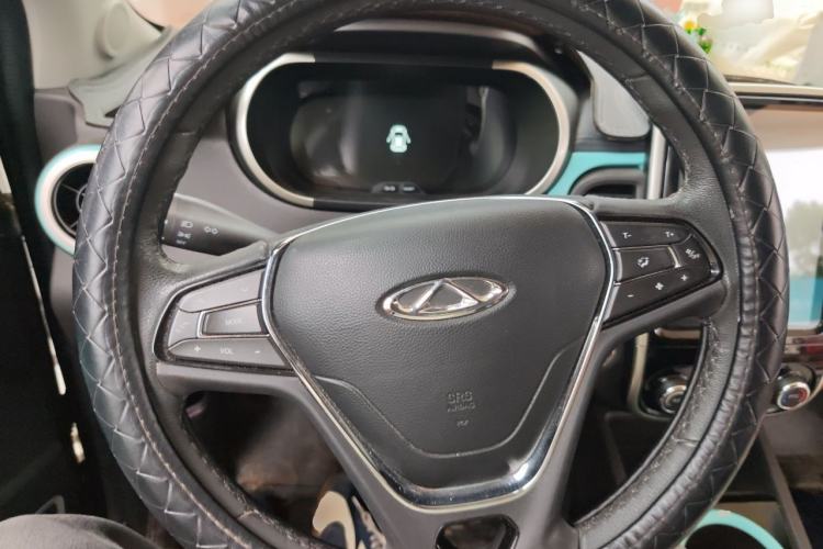 Used Chery QQ Little Ant 2021 150 000 Yuan "Ant Fan" Edition New Ant Cool Version Lithium-Ion Battery Steering Wheel