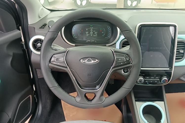 Used Chery QQ Little Ant 2021 150 000 Yuan Ant Fan Edition Ant Stylish Version Lithium-Ion Battery Steering Wheel
