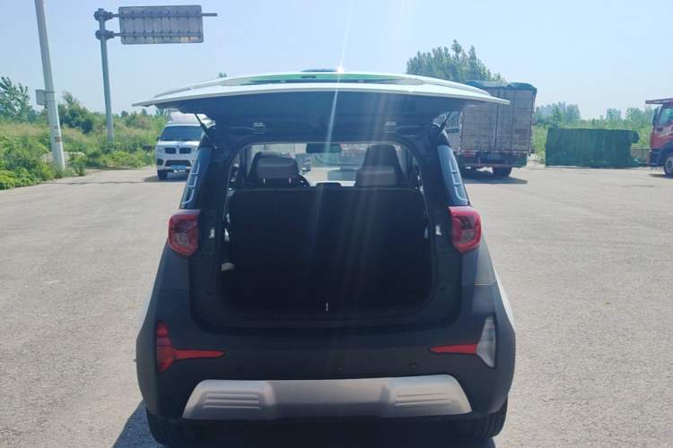 Used Chery QQ Little Ant 2021 200 000-Yuan Ant Fan Edition Talent Version NMC Battery 301 km Trunk