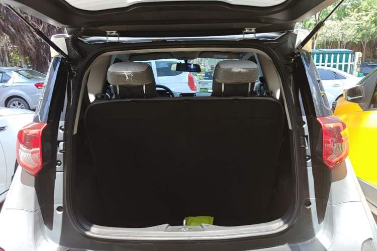 Used Chery QQ Little Ant 2021 200 000-Yuan Ant Fan Edition Energetic Version NMC Lithium Battery 301 km Trunk