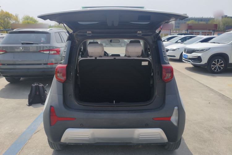 Used Chery QQ Little Ant 2021 150 000 Yuan Ant Fan Edition Ant Trend Version Lithium-Ion Battery Trunk