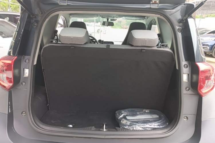 Used Chery QQ Little Ant 2021 150 000 Yuan "Ant Fan" Edition New Ant Xuan Version Lithium-NMC Battery Trunk
