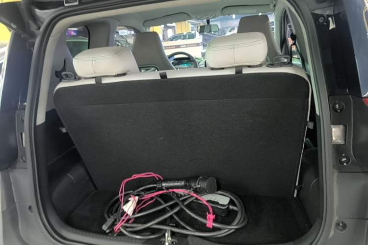 Used Chery QQ Little Ant 2021 150 000 Yuan "Ant Fan" Edition New Ant Cool Version Lithium-Ion Battery Trunk