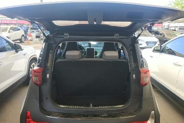 Used Chery QQ Little Ant 2021 150 000 Yuan Ant Fan Edition Ant Trend Version Lithium-Ion Battery Trunk