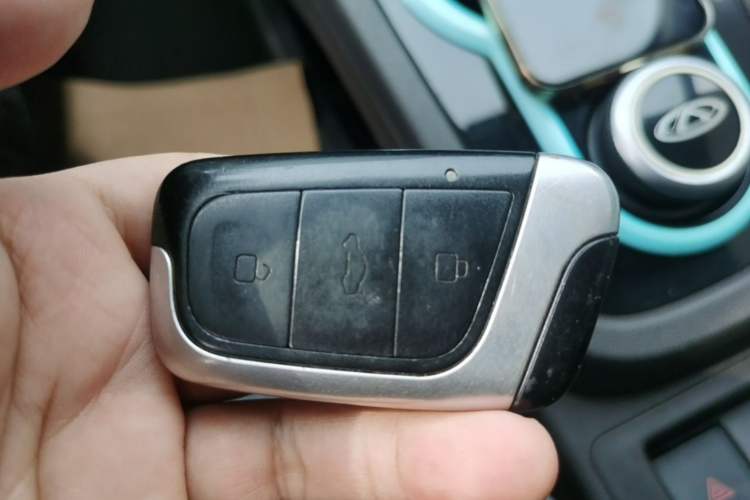 Used Chery QQ Little Ant 2021 150 000 Yuan "Ant Fan" Edition Ant Cool Version with Ternary Lithium Vehicle Key