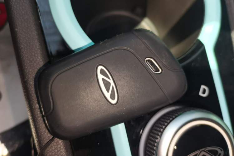 Used Chery QQ Little Ant 2021 150 000 Yuan "Ant Fan" Edition New Ant Xuan Version Lithium-NMC Battery Vehicle Key