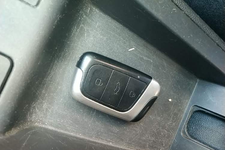 Used Chery QQ Little Ant 2021 150 000 Yuan Ant Fan Edition Ant Trend Version Lithium-Ion Battery Vehicle Key