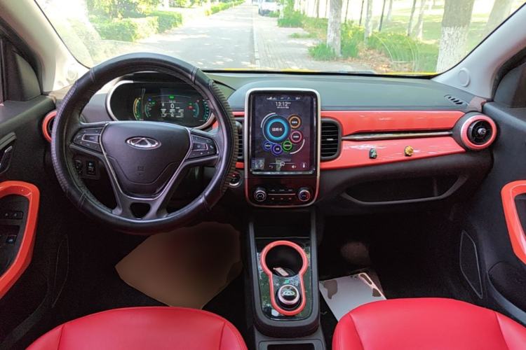 Used Chery QQ Little Ant 2021 150 000 Yuan Ant Fan Edition Ant Cool Version Lithium Iron Phosphate Center Console