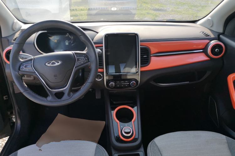 Used Chery QQ Little Ant 2021 150 000 Yuan Ant Fan Edition Ant Cool Version Lithium Iron Phosphate Center Console