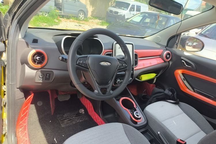 Used Chery QQ Little Ant 2021 150 000 Yuan Ant Fan Edition Ant Cool Version Lithium Iron Phosphate Center Console