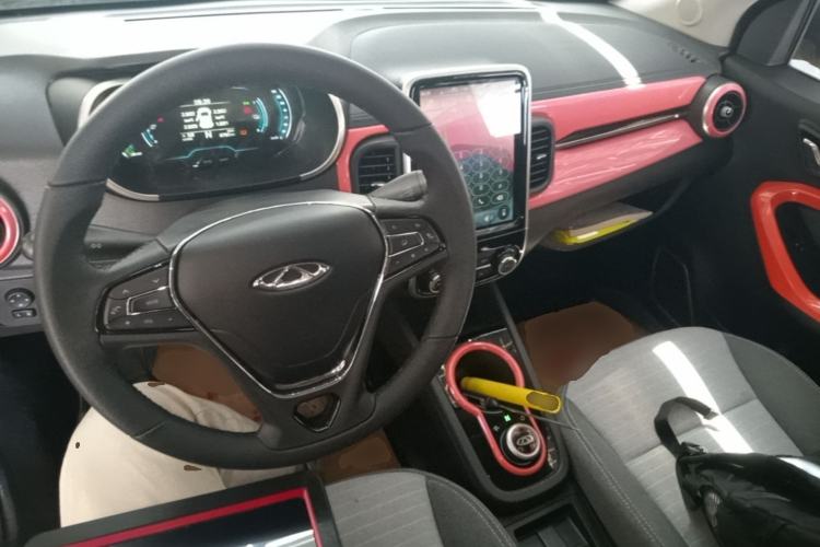Used Chery QQ Little Ant 2021 150 000 Yuan Ant Fan Edition Ant Cool Version Lithium Iron Phosphate Center Console