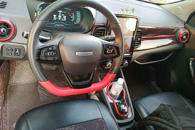Used Chery QQ Little Ant 2021 200 000-Yuan Ant Fan Edition Oxygen Version Lithium Iron Phosphate 301 km Center Console