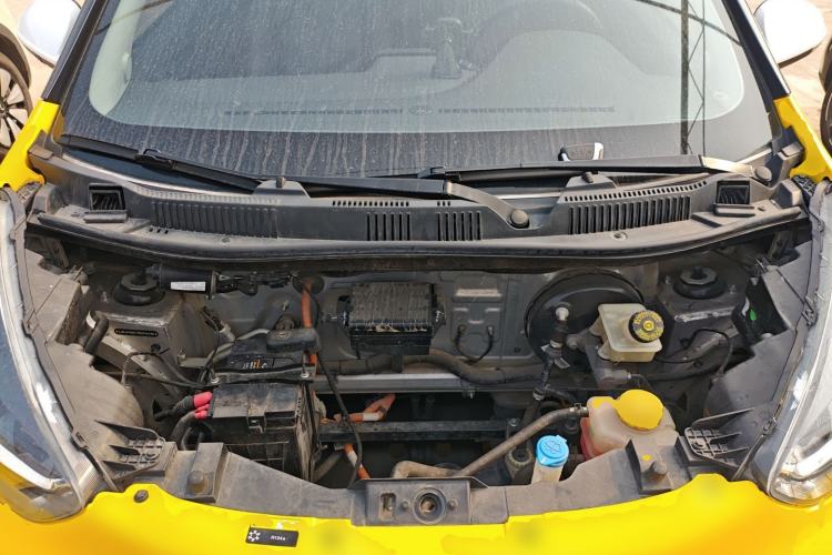 Used Chery QQ Little Ant 2021 200 000-Yuan Ant Fan Edition Oxygen Version Lithium Iron Phosphate 301 km Engine Bay