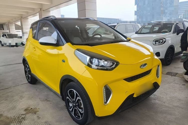 Used Chery QQ Little Ant 2021 150 000 Yuan Ant Fan Edition Ant Stylish Version Lithium Iron Phosphate Front Right 45 Deg