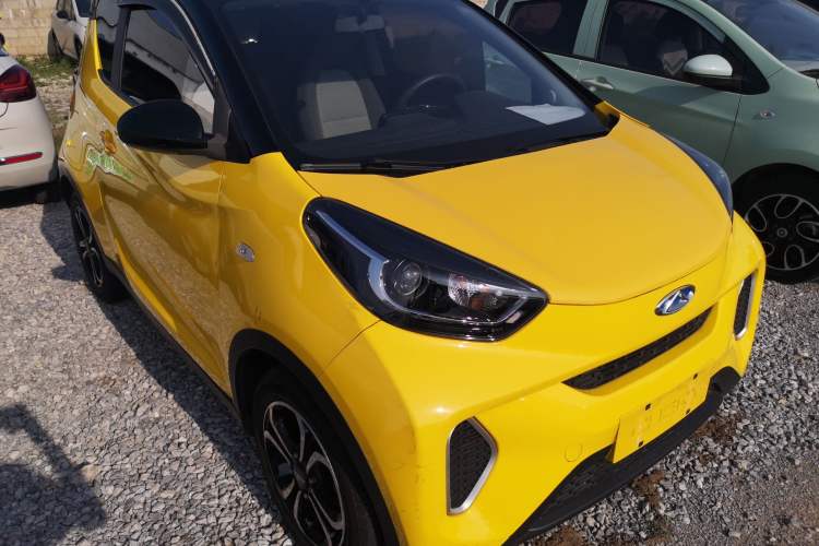 Used Chery QQ Little Ant 2021 150 000 Yuan Ant Fan Edition Ant Cool Version Lithium Iron Phosphate Front Right 45 Deg