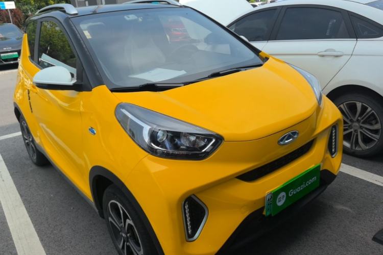 Used Chery QQ Little Ant 2021 200 000 Yuan "Ant Fan" Edition Energized Version NMC Lithium Battery 301 km Front Right 45 Deg