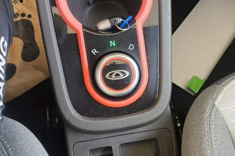 Used Chery QQ Little Ant 2021 150 000 Yuan Ant Fan Edition Ant Stylish Version Lithium Iron Phosphate Gear Lever