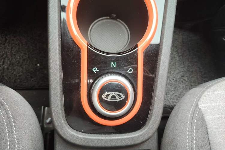 Used Chery QQ Little Ant 2021 150 000 Yuan Ant Fan Edition Ant Stylish Version Lithium Iron Phosphate Gear Lever