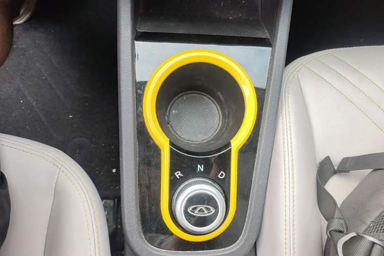 Used Chery QQ Little Ant 2021 200 000-Yuan Ant Fan Edition Talent Version NMC Battery 408 km续航 Gear Lever