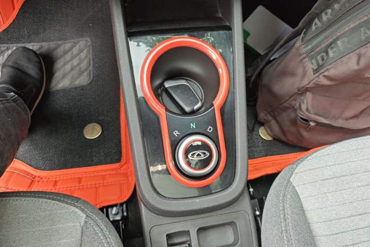 Used Chery QQ Little Ant 2021 150 000 Yuan Ant Fan Edition Ant Stylish Version Lithium-Ion Battery Gear Lever