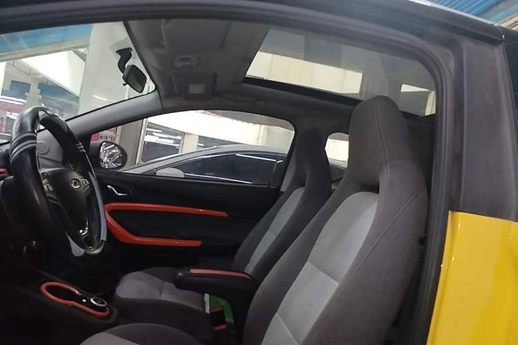Used Chery QQ Little Ant 2021 150 000 Yuan "Ant Fan" Edition New Ant Xuan Version Lithium-NMC Battery Headliner