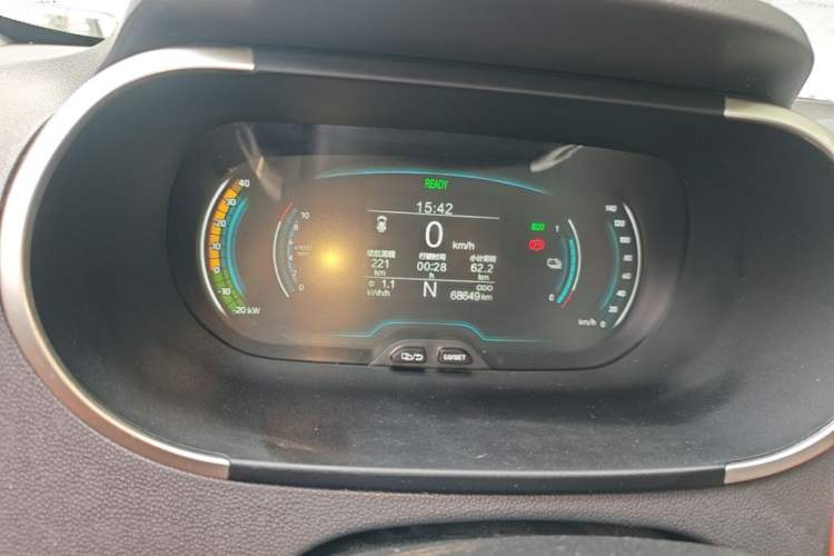 Used Chery QQ Little Ant 2021 150 000 Yuan Ant Fan Edition Ant Stylish Version Lithium-Ion Battery Instrument Cluster