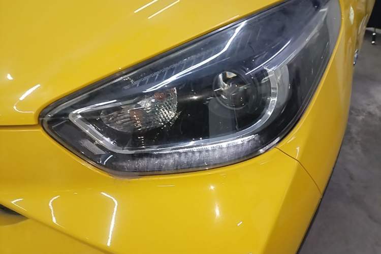 Used Chery QQ Little Ant 2021 150 000 Yuan "Ant Fan" Edition New Ant Xuan Version Lithium-NMC Battery Left Front Headlight