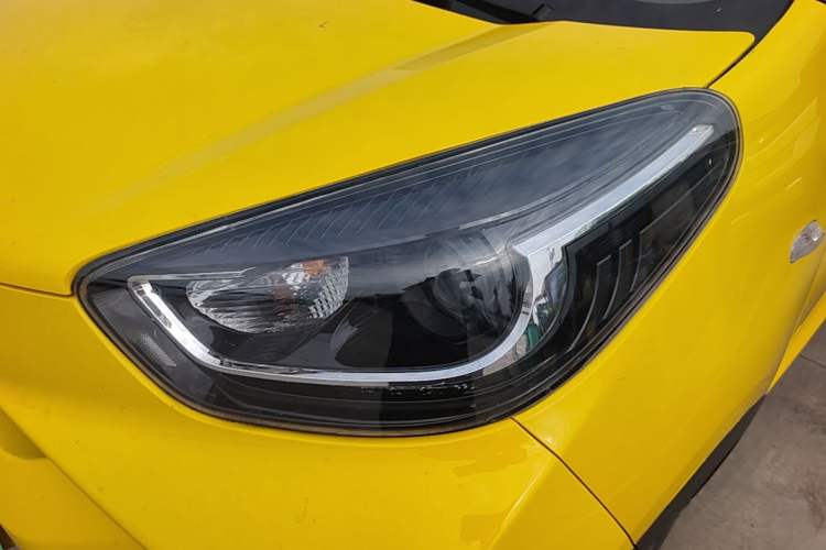 Used Chery QQ Little Ant 2021 200 000-Yuan Ant Fan Edition Talent Version NMC Battery 408 km续航 Left Front Headlight
